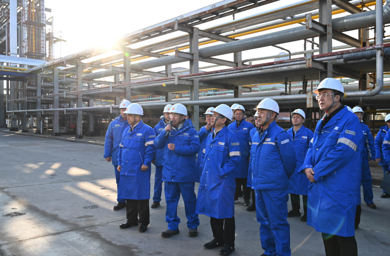 生态环境部部长黄润秋赴新疆维吾尔自治区和新疆生产建设兵团调研生态环境保护工作(图1) 生态环境部部长黄润秋赴新疆维吾尔自治区和新疆生产建设兵团调研生态环境保护工作(图1)