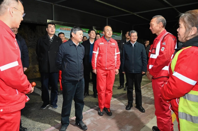 生态环境部部长黄润秋赴新疆维吾尔自治区和新疆生产建设兵团调研生态环境保护工作(图6) 生态环境部部长黄润秋赴新疆维吾尔自治区和新疆生产建设兵团调研生态环境保护工作(图6)