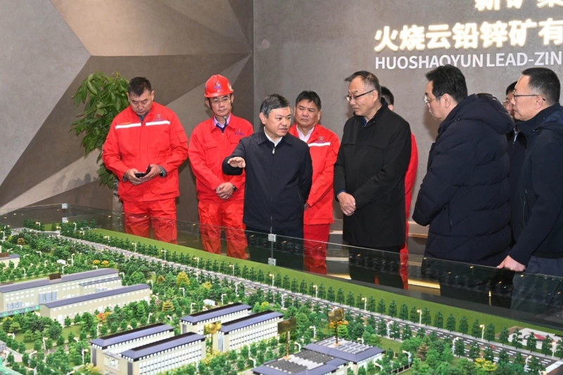生态环境部部长黄润秋赴新疆维吾尔自治区和新疆生产建设兵团调研生态环境保护工作(图7) 生态环境部部长黄润秋赴新疆维吾尔自治区和新疆生产建设兵团调研生态环境保护工作(图7)